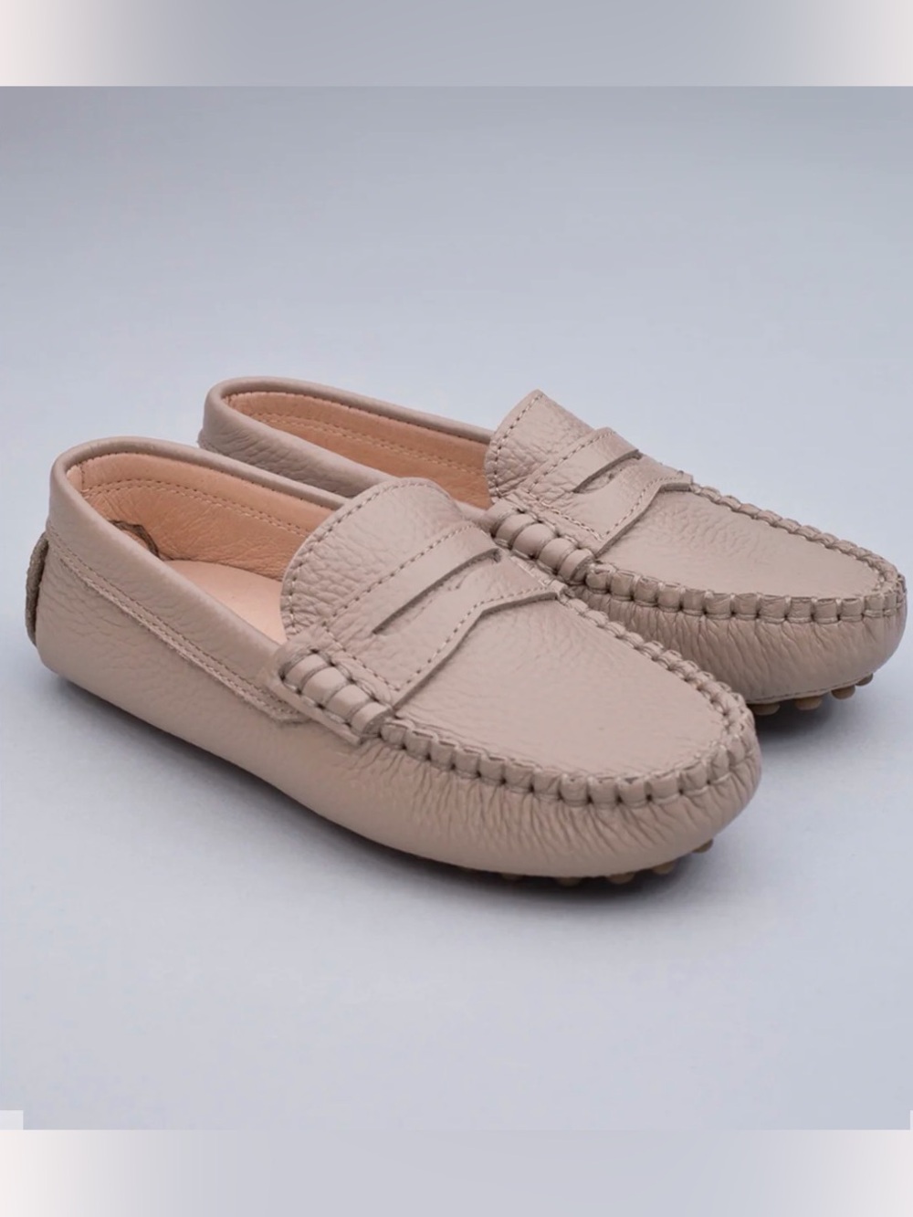 Fleurisse size 27 "Lawrence Taupe Leather Driving Shoes”
